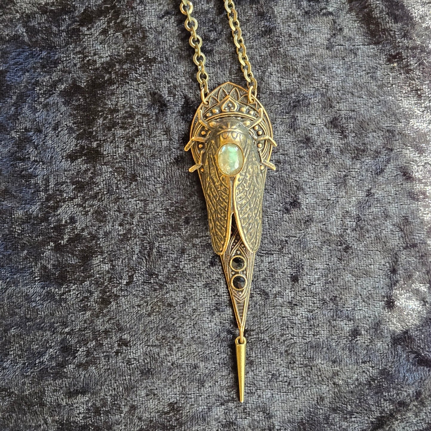 The Wing Counsel Necklace - Stake Style