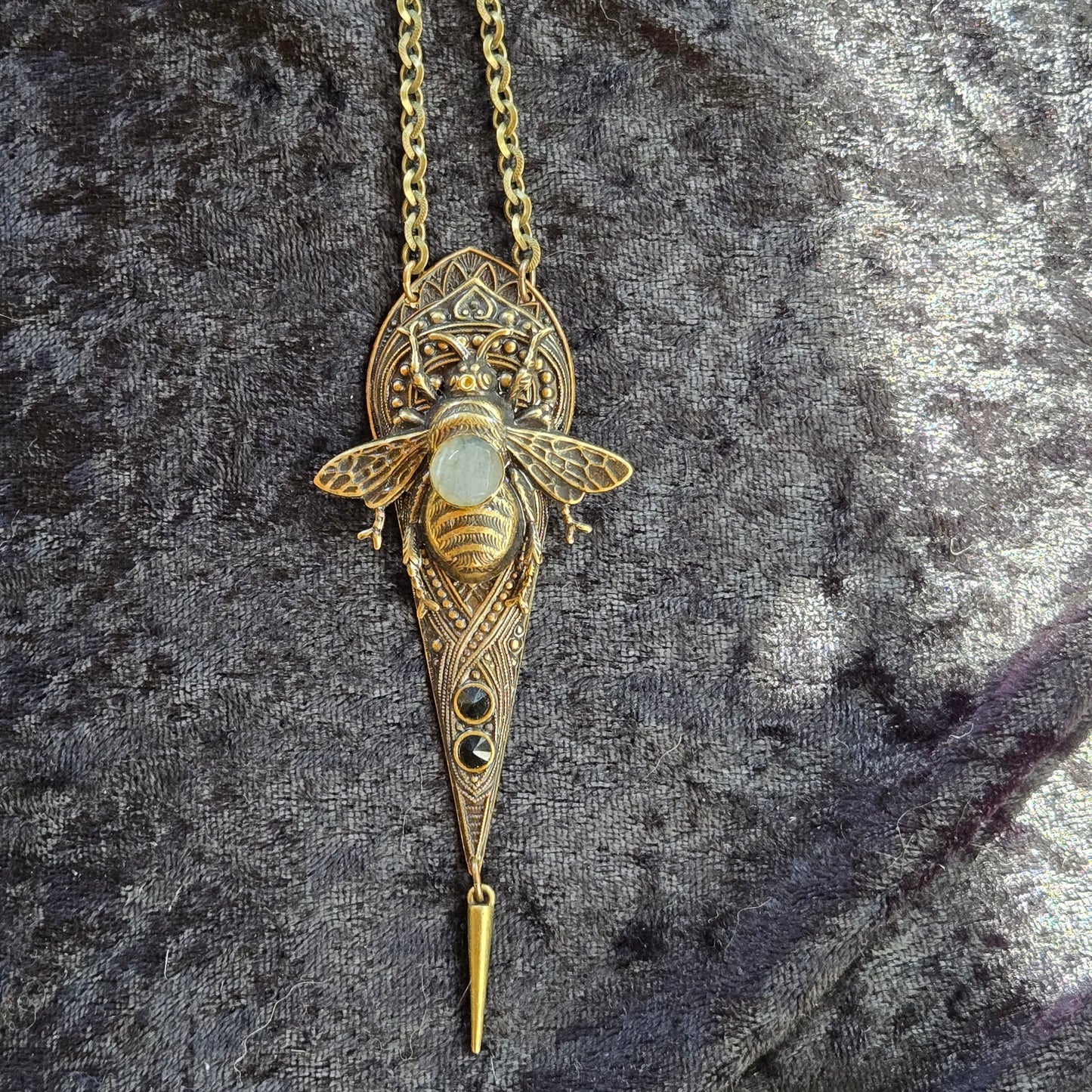 The Wing Counsel Necklace - Stake Style