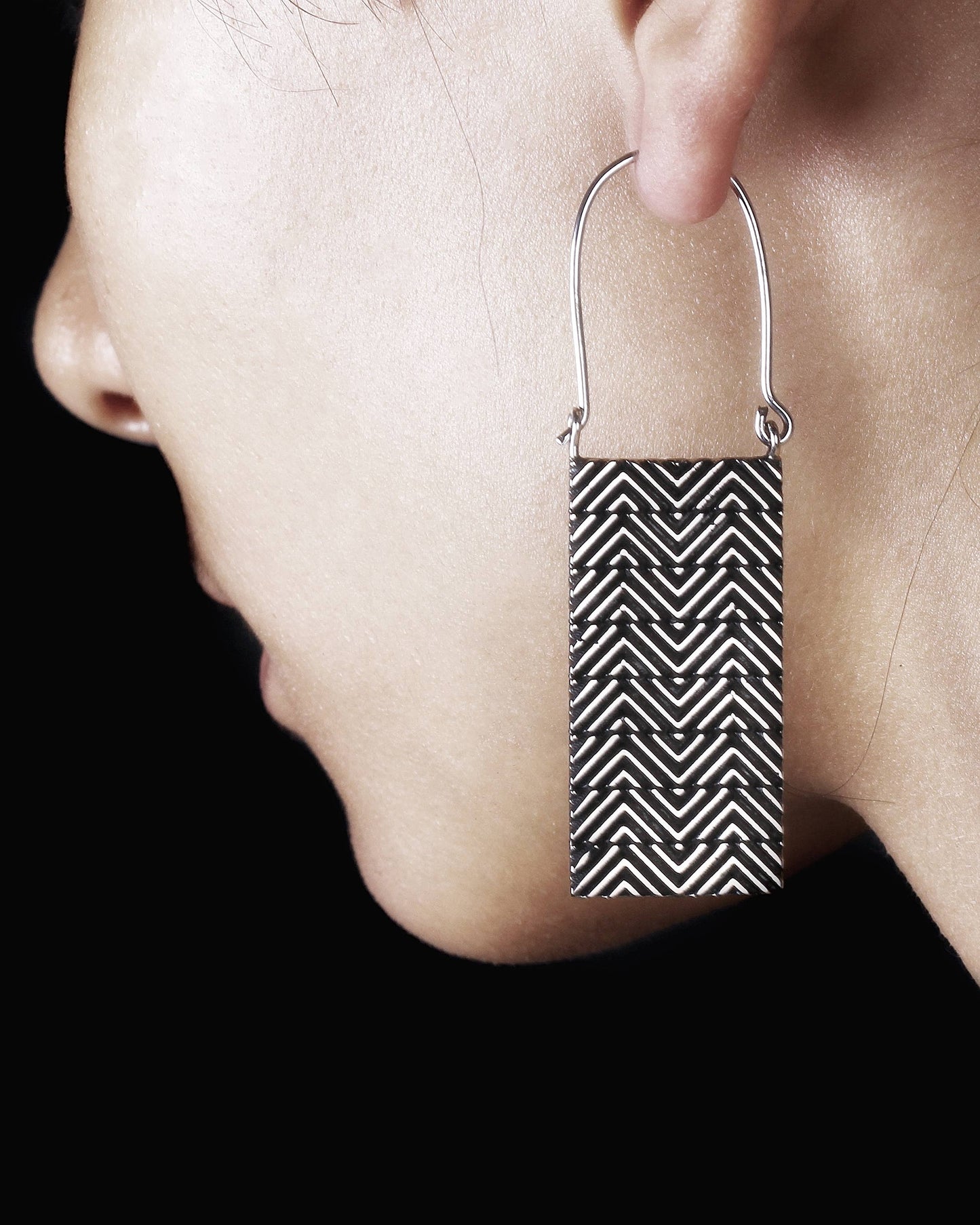 Zig Zag Hoop Silver