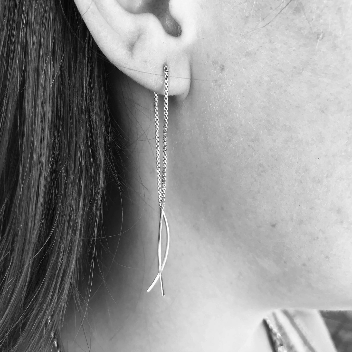Long Boomerang Chain Ear Threaders - Khandava