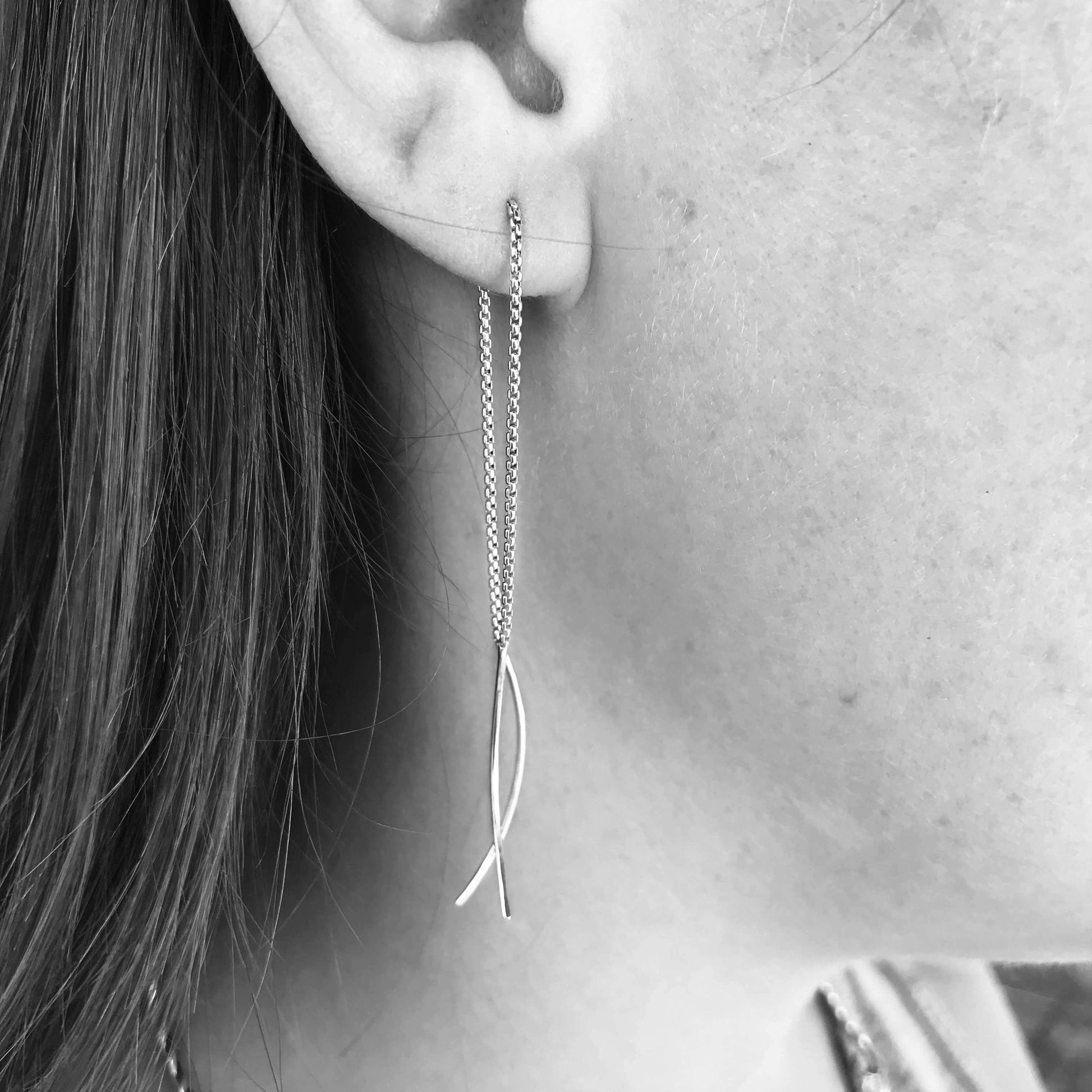 Long Boomerang Chain Ear Threaders - Khandava