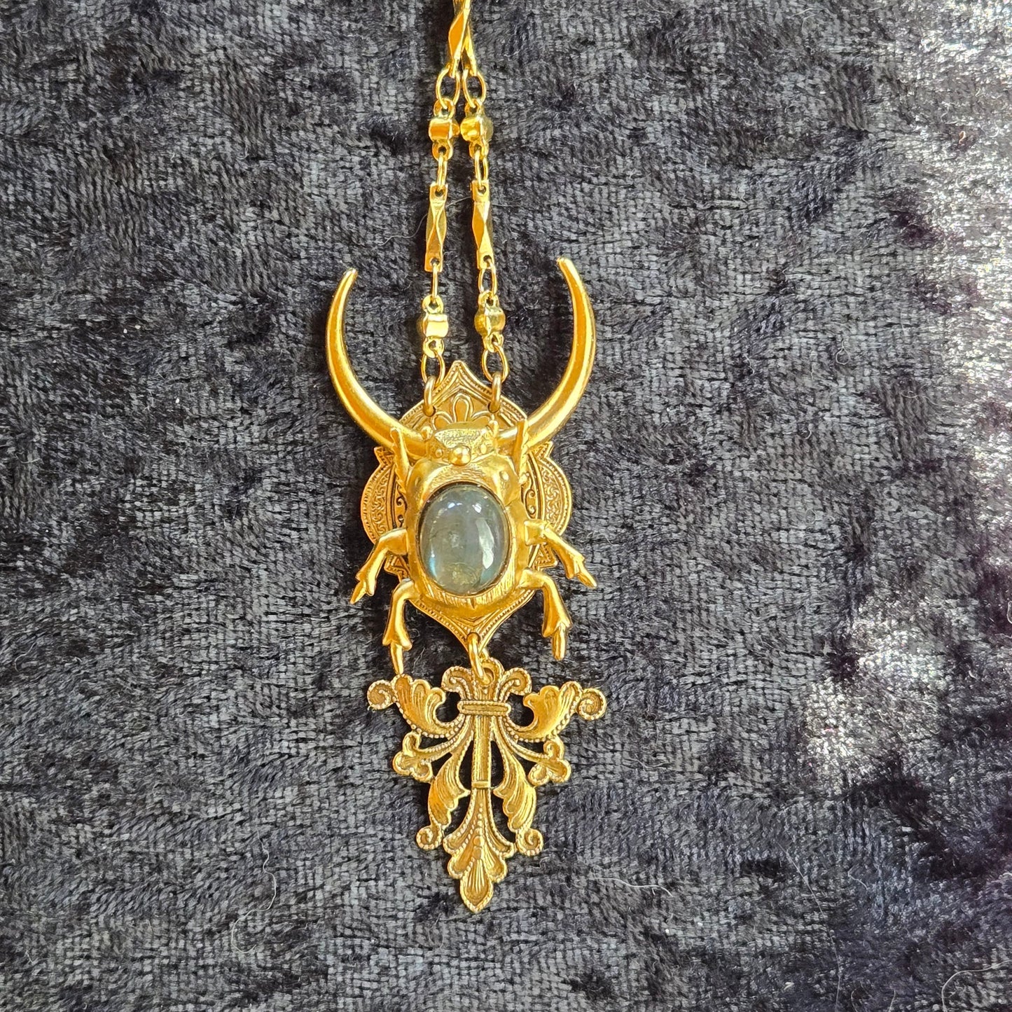 Soul Ascendant Beetle Amulet - Khandava