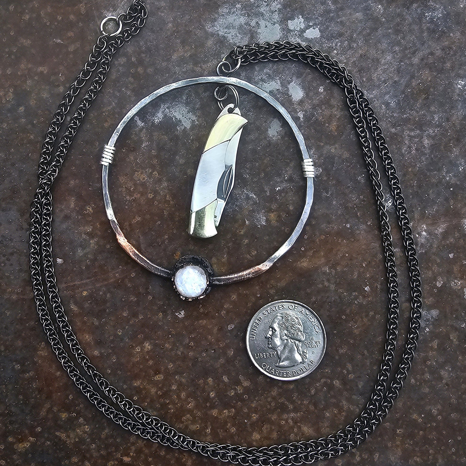 Switchblade Sisters Necklace - Khandava